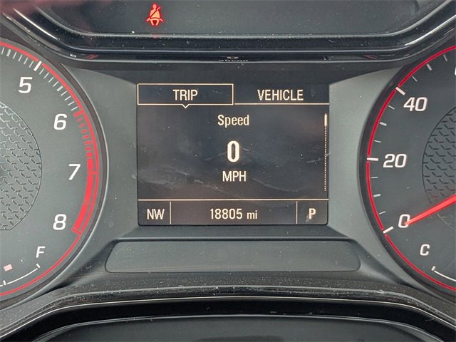 Certified 2025 Chevrolet Trax RS image 25