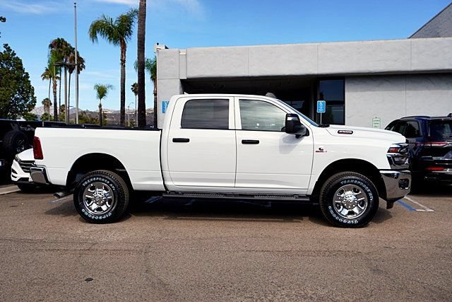 New 2026 RAM 2500 Tradesman AWD/4WD image 7