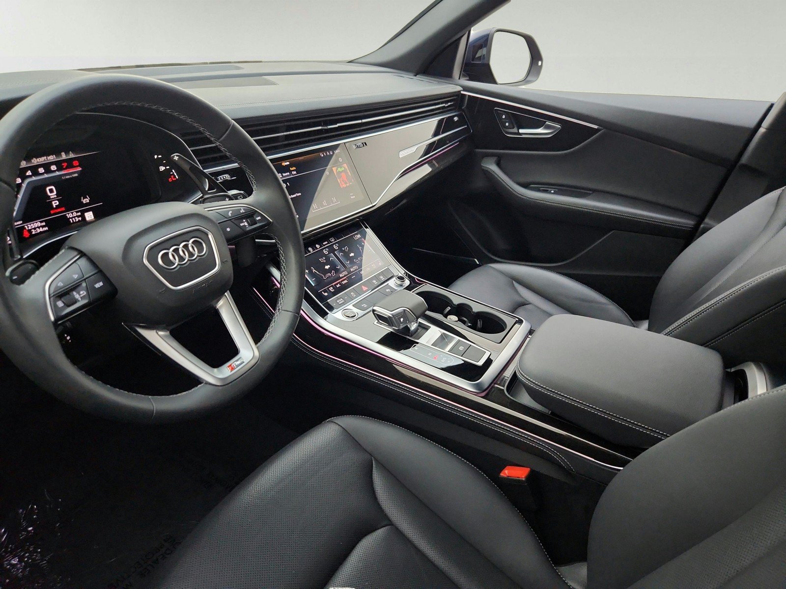 Used 2025 Audi Q8 Premium Plus AWD/4WD image 10