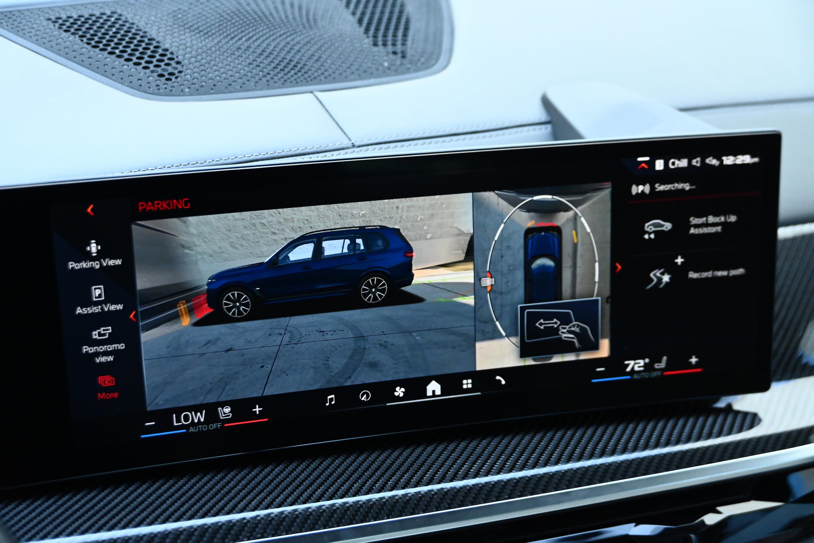 Used 2024 BMW X7 M60i w/ Executive Package image 36