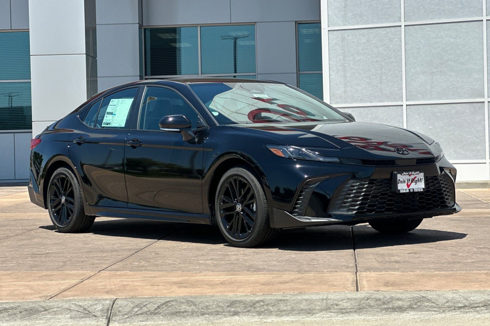 New 2026 Toyota Camry SE w/ Convenience Package FWD image 2