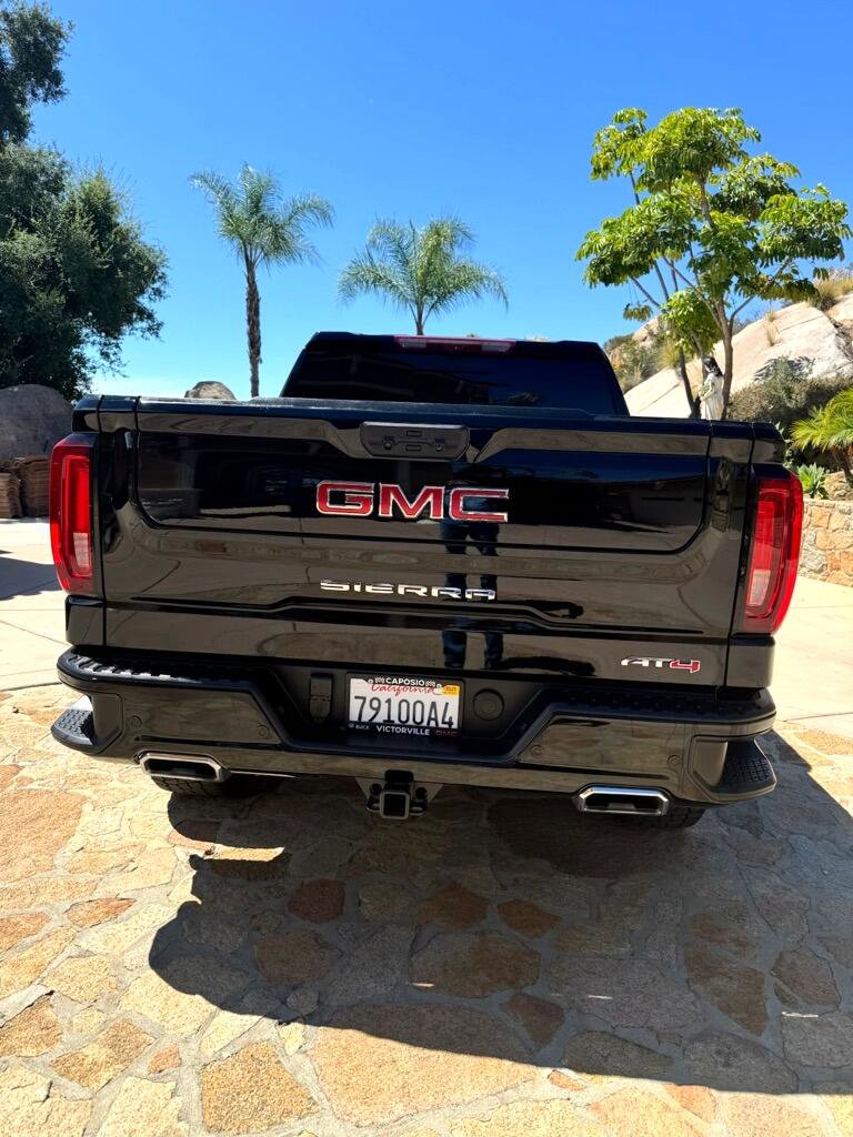 Used 2024 GMC Sierra 1500 AT4 w/ Technology Package image 4