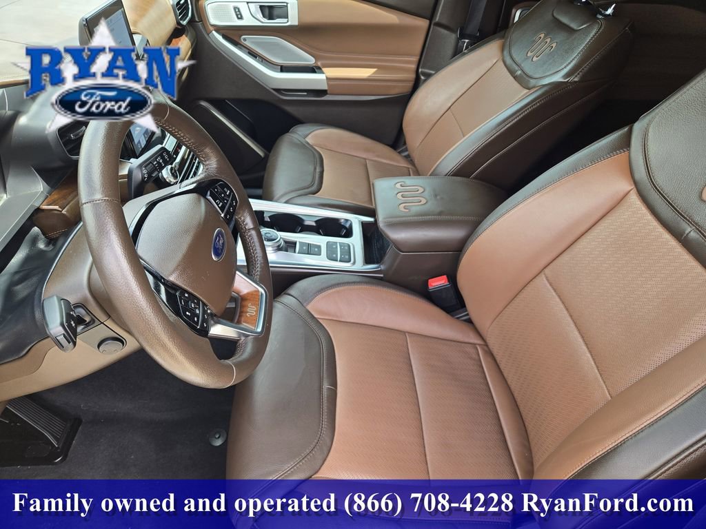 Used 2022 Ford Explorer King Ranch w/ Class IV Trailer Tow Package RWD image 9