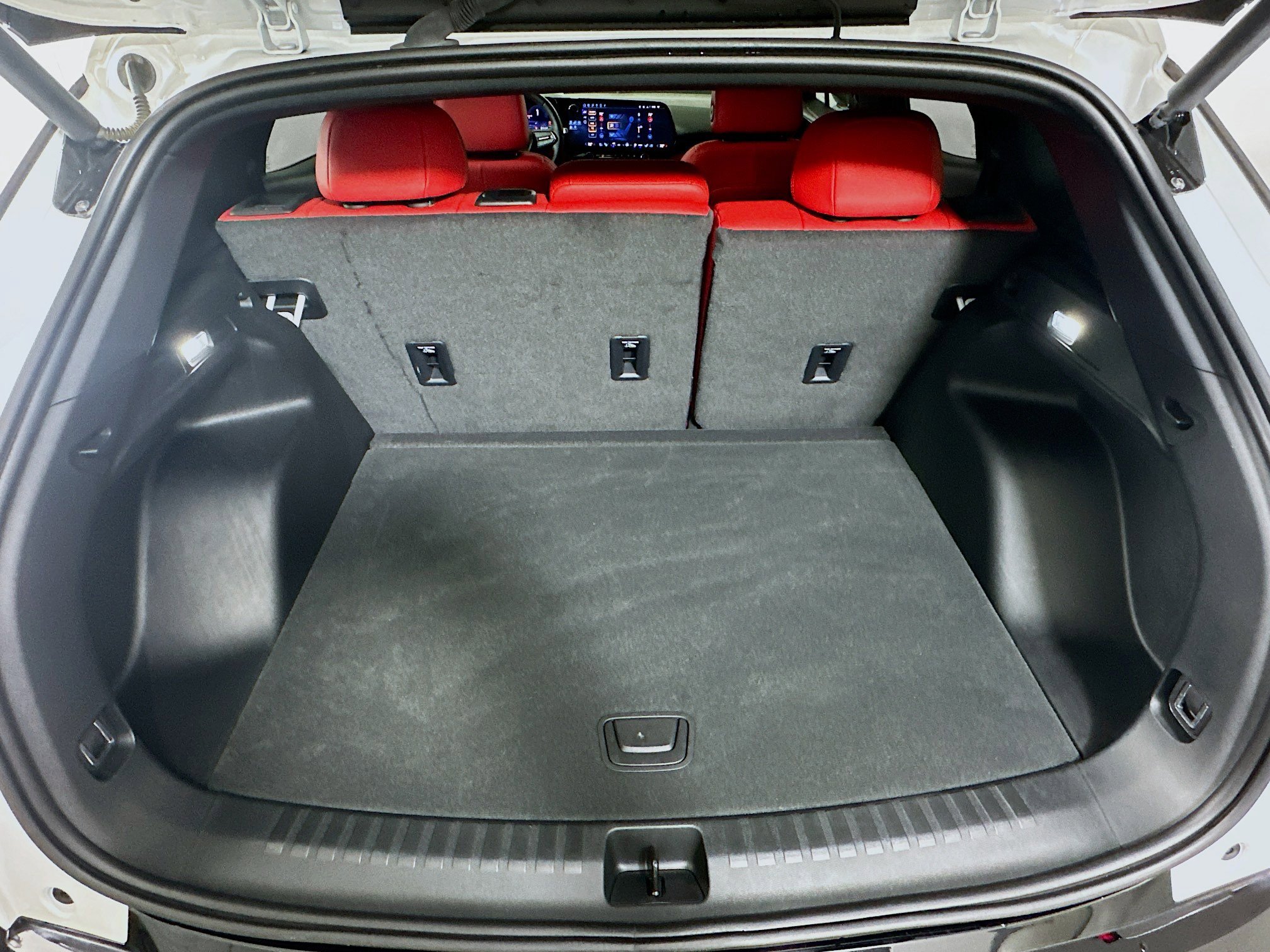 Used 2024 Chevrolet Blazer EV RS AWD/4WD image 28