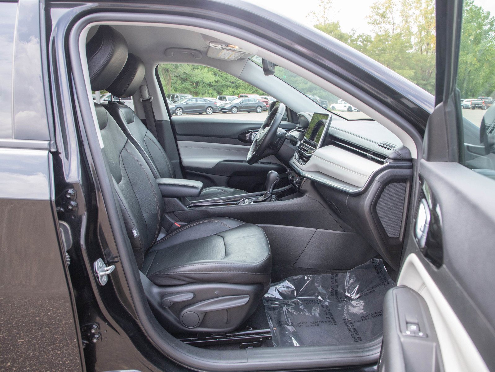 Used 2022 Jeep Compass Limited AWD/4WD image 11