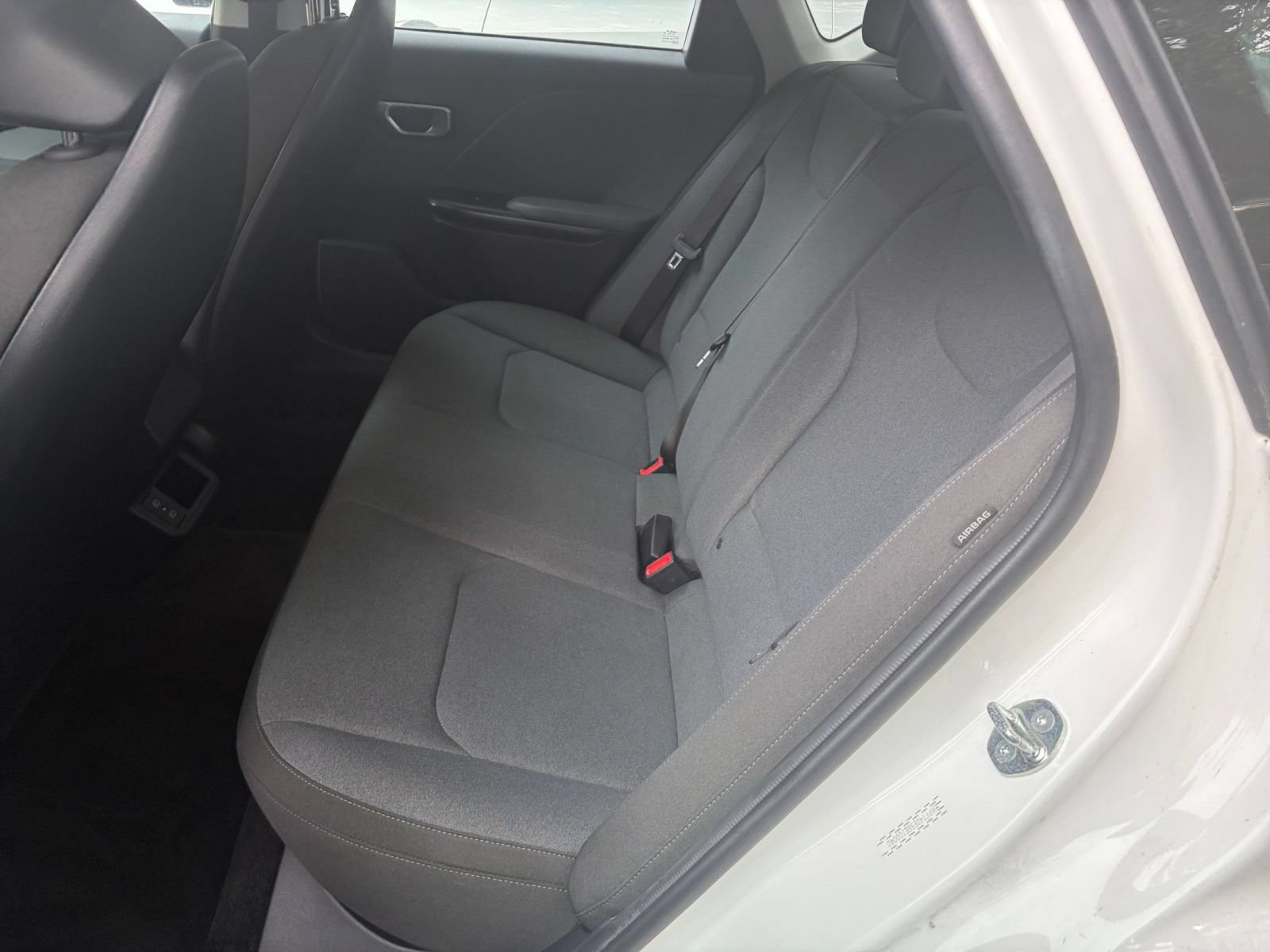 Used 2025 Kia K4 FWD image 35