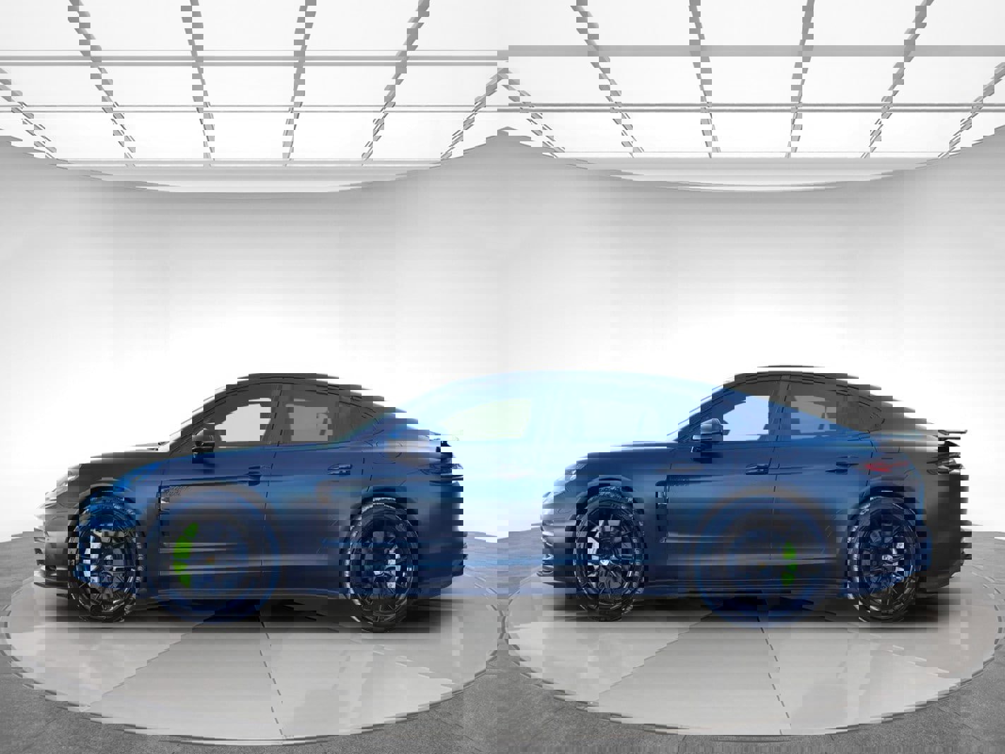 Used 2018 Porsche Panamera 4 w/ Premium Package Plus image 5