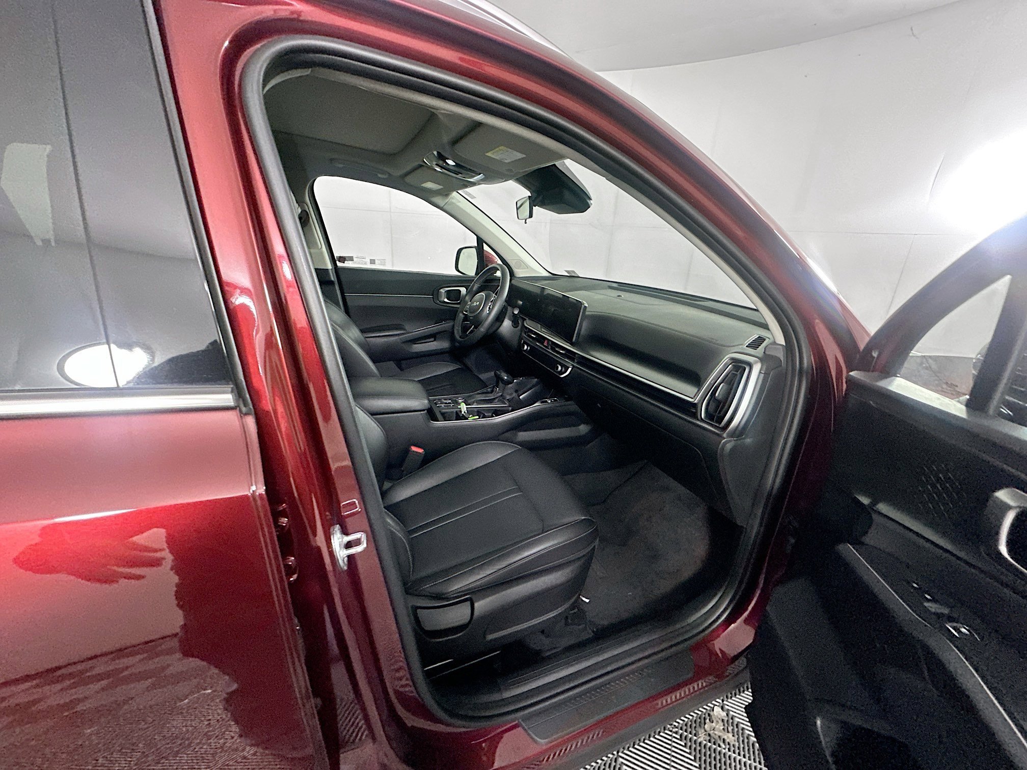 Used 2024 Kia Sorento S w/ Panoramic Sunroof Package image 31