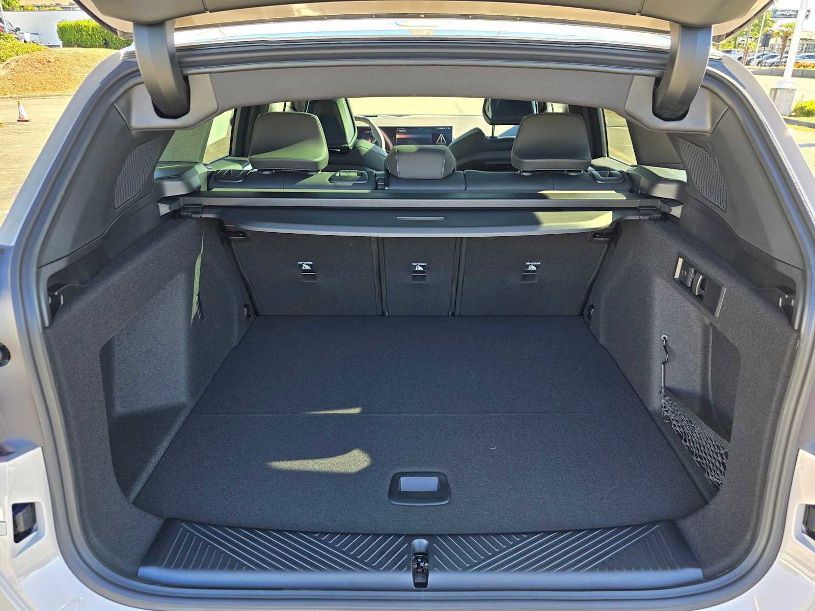 Used 2025 BMW X3 xDrive30i w/ Premium Package image 17