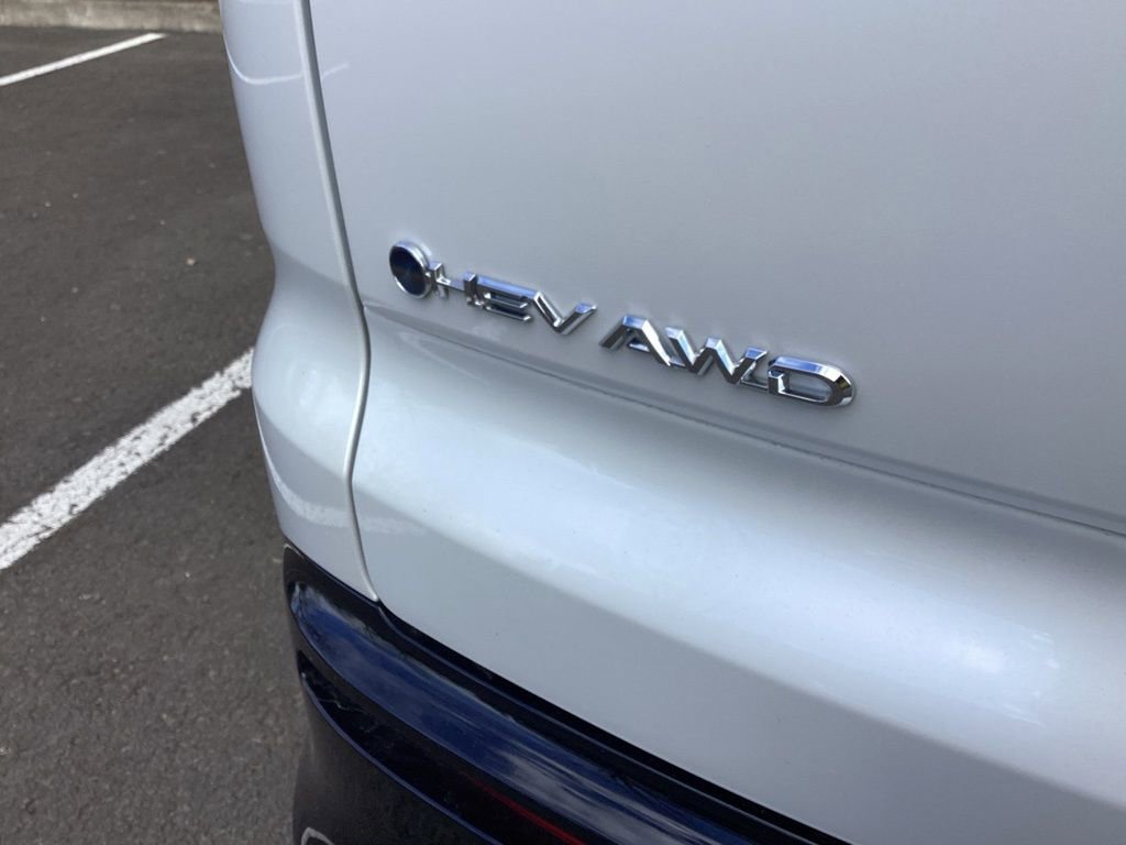 Used 2025 Toyota Crown Signia image 15