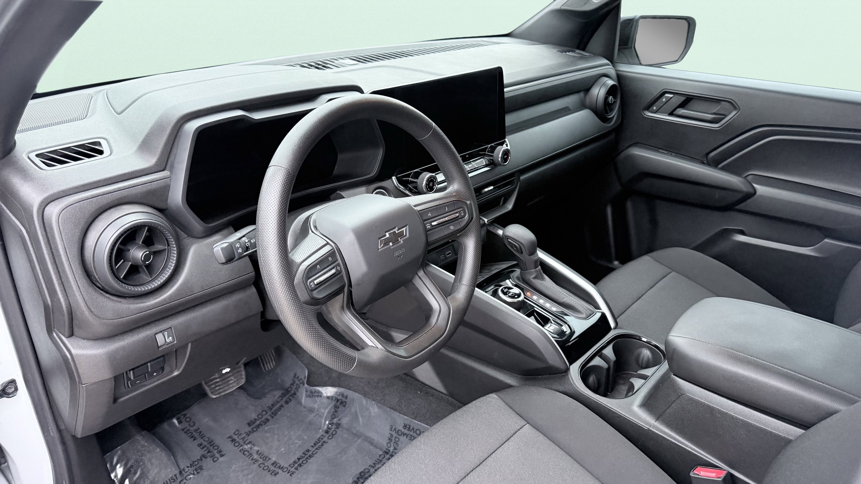 Used 2024 Chevrolet Colorado Trail Boss w/ Technology Package AWD/4WD image 30