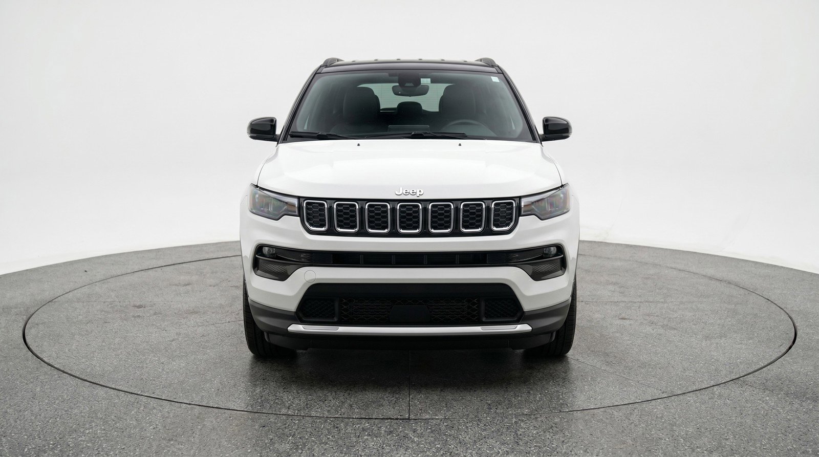 Used 2025 Jeep Compass Limited AWD/4WD image 2