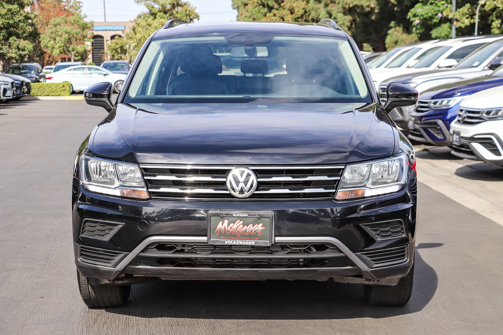Used 2021 Volkswagen Tiguan SE FWD image 2