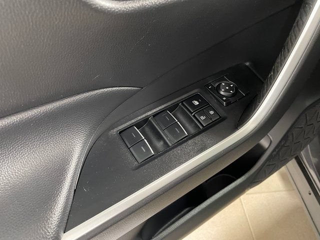 Used 2025 Toyota RAV4 XLE Premium w/ Weather Package AWD/4WD image 19