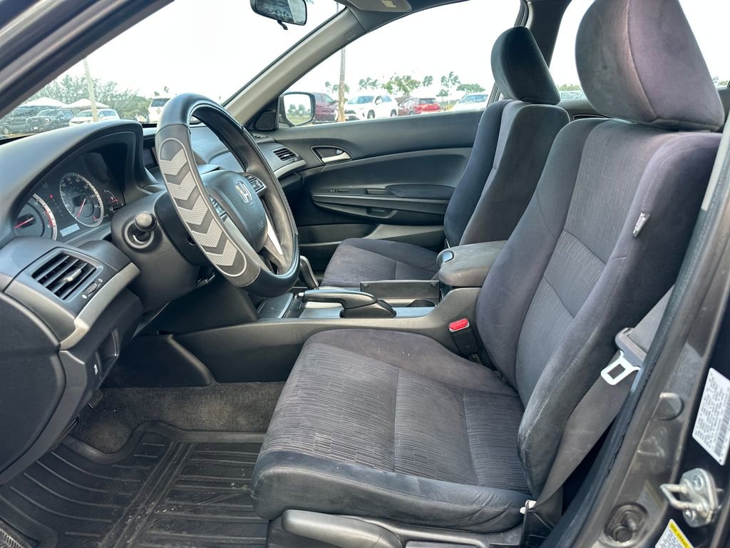 Used 2011 Honda Accord LX image 12