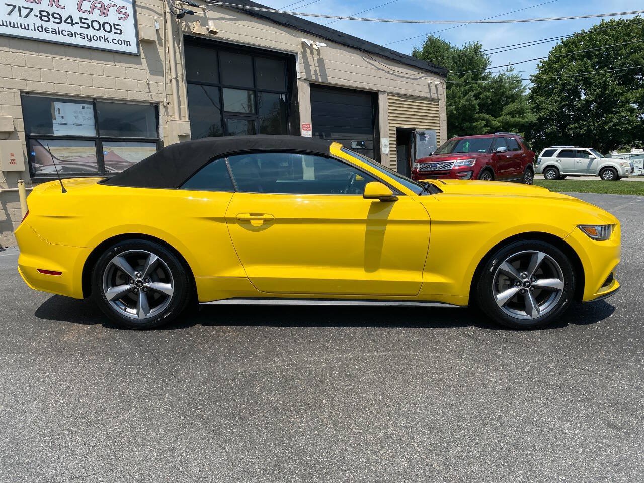 Used 2015 Ford Mustang Convertible w/ Equipment Group 051A RWD image 10