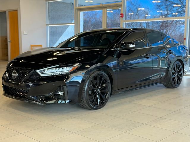 Used 2023 Nissan Maxima SR w/ Sport Mat Group FWD image 4