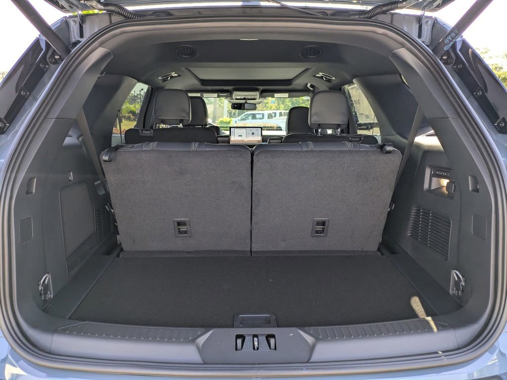 New 2026 Ford Explorer ST image 13