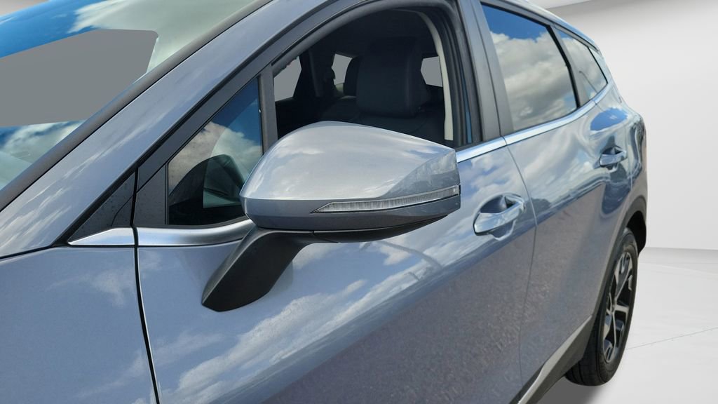 Used 2023 Kia Sportage EX image 11