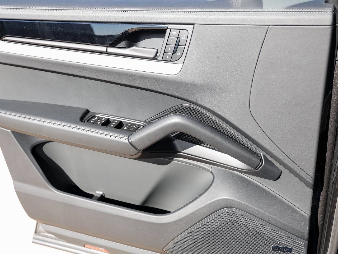 New 2026 Porsche Cayenne E-Hybrid AWD/4WD image 23
