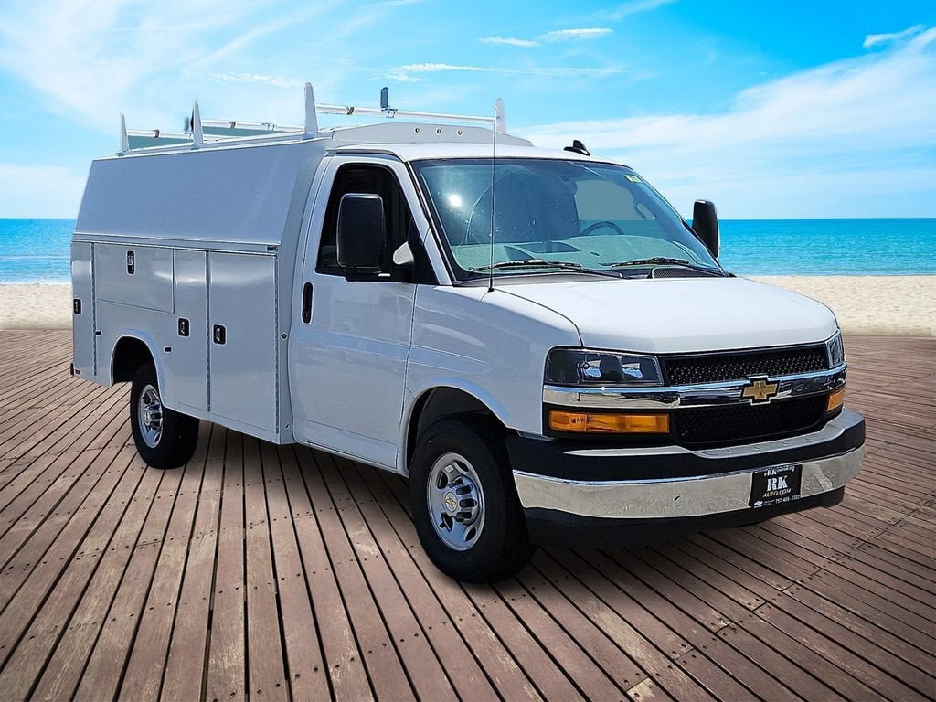 New 2026 Chevrolet Express 3500 w/ Power Convenience Package RWD image 2