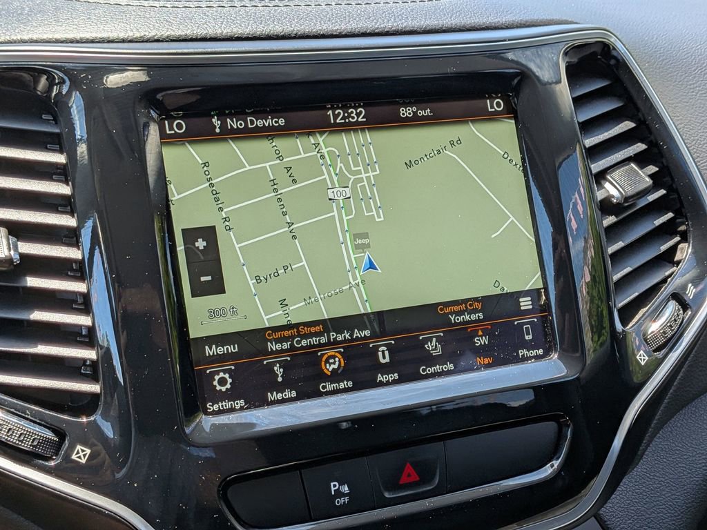 Used 2019 Jeep Cherokee Limited AWD/4WD image 18