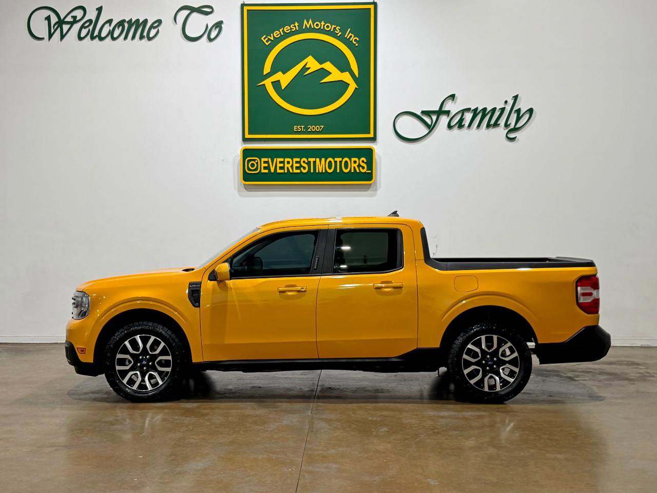 Used 2022 Ford Maverick Lariat w/ Lariat Luxury Package image 6