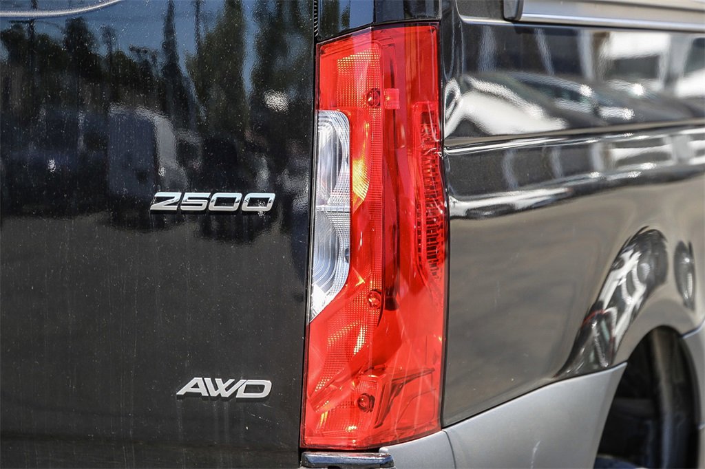 Used 2024 Mercedes-Benz Sprinter 144 Cargo image 9