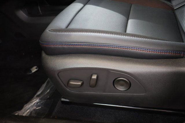 New 2025 Chevrolet Equinox EV RS image 12