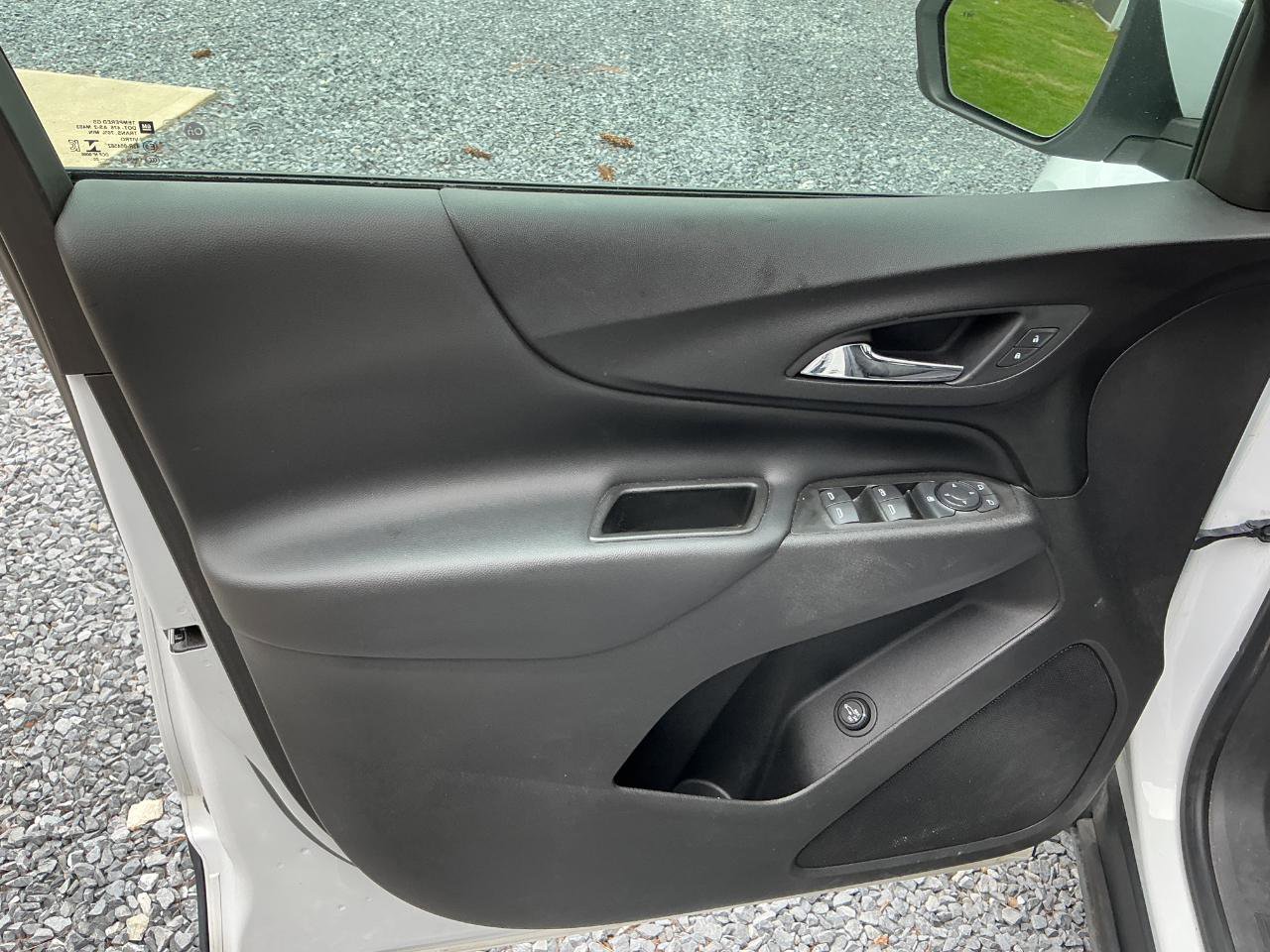 Used 2020 Chevrolet Equinox LT AWD/4WD image 9