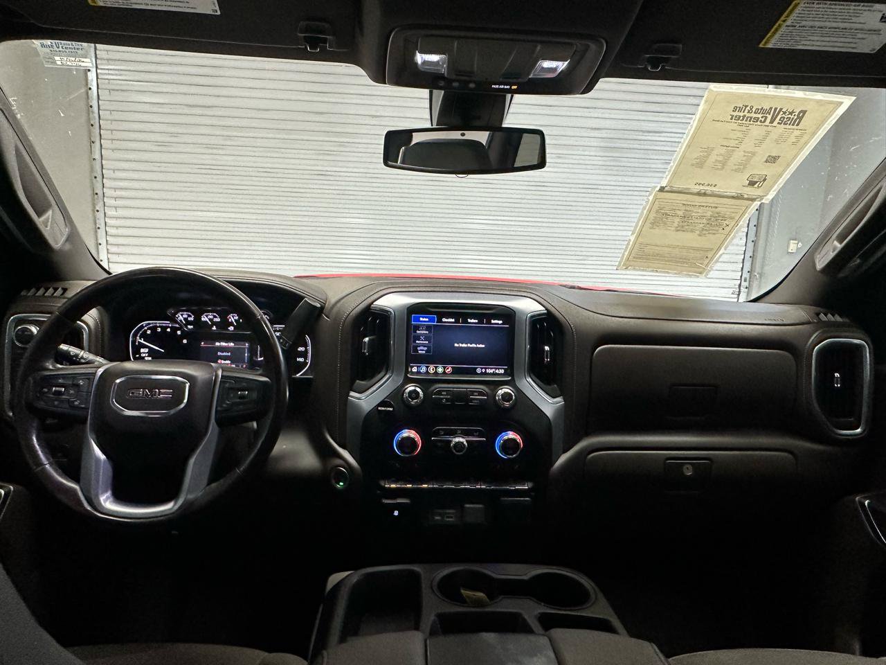 Used 2022 GMC Sierra 1500 SLT AWD/4WD image 13
