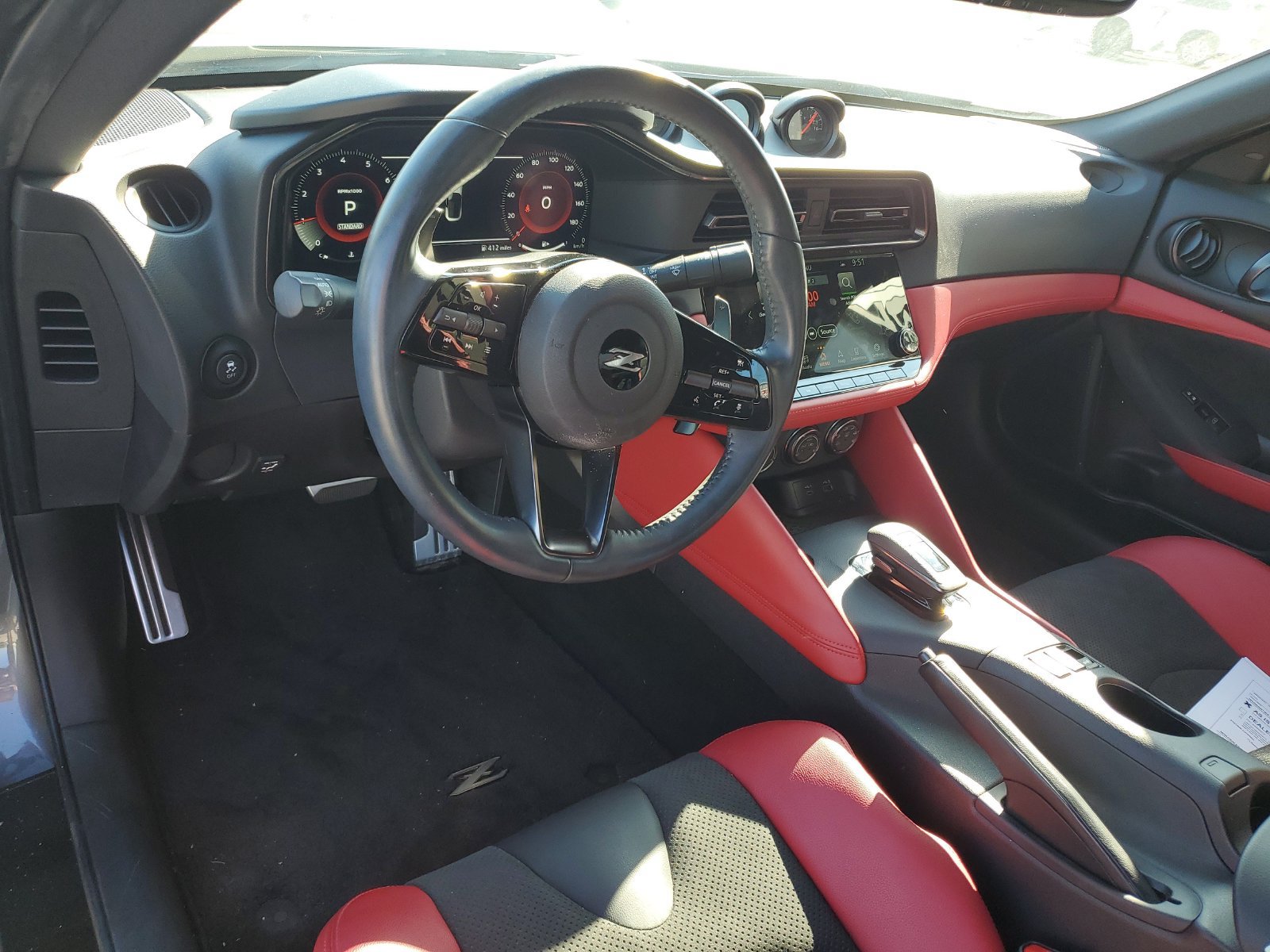 Used 2025 Nissan Z Performance w/ Floor Mat Package RWD image 8