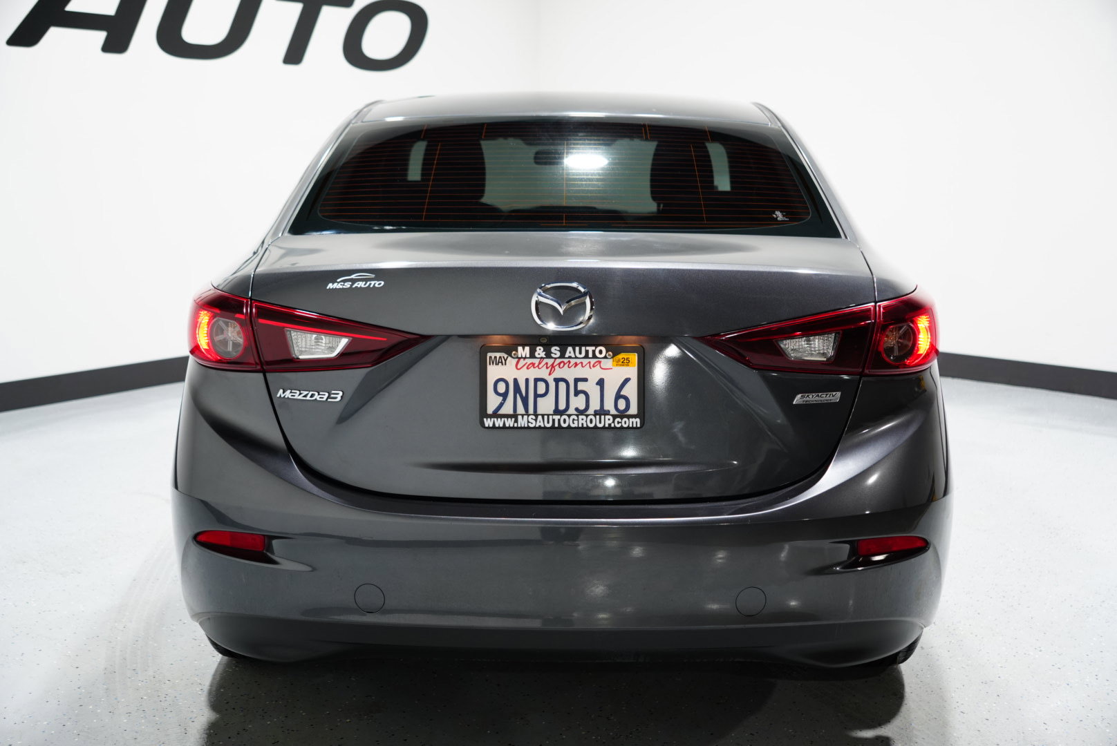 Used 2016 MAZDA MAZDA3 i Sport w/ Preferred Equipment Package image 9