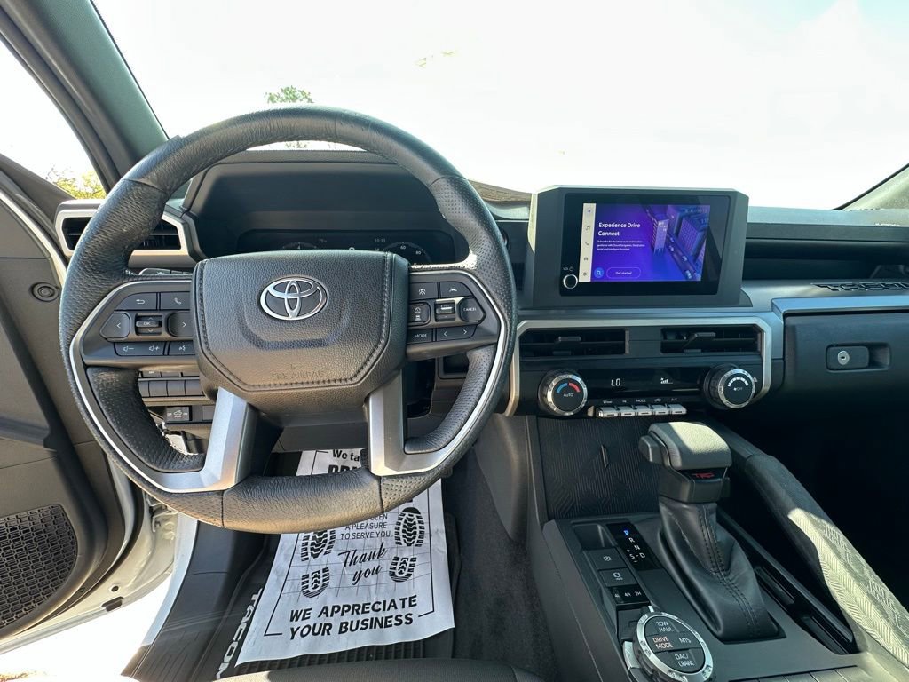 Used 2024 Toyota Tacoma TRD Off-Road image 12