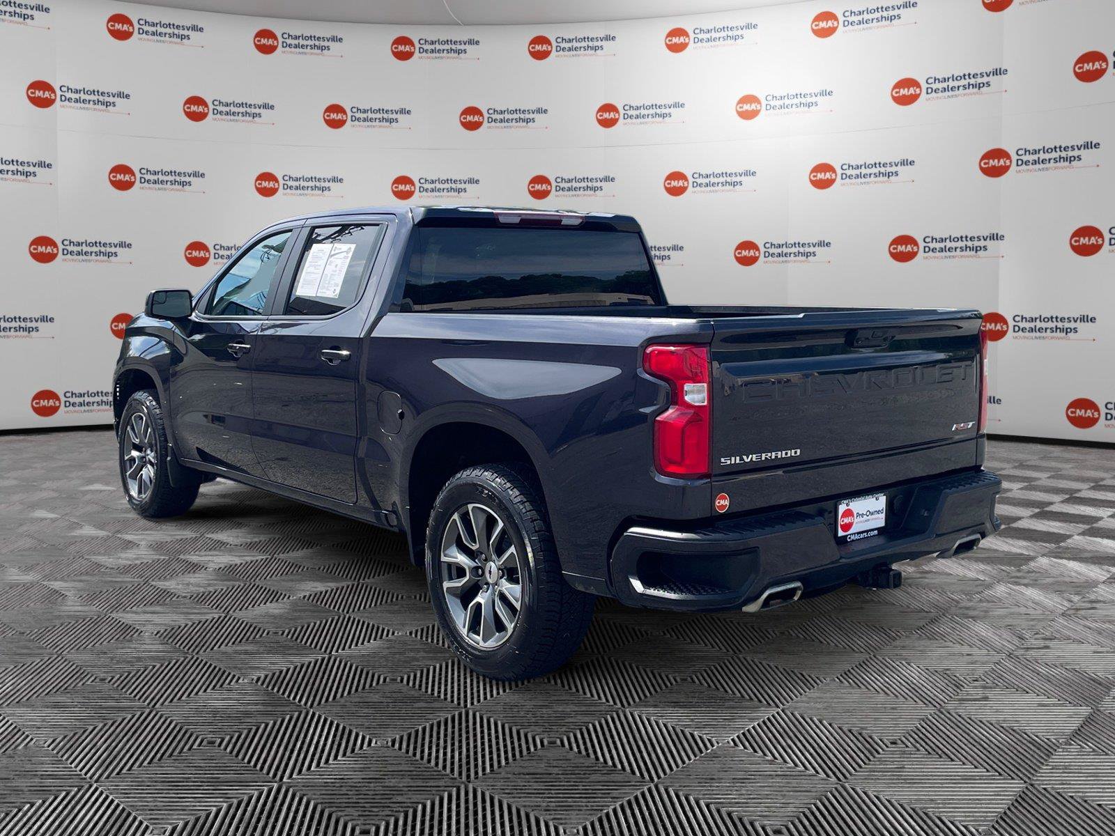 Used 2022 Chevrolet Silverado 1500 RST w/ Z71 Off-Road Package AWD/4WD image 3