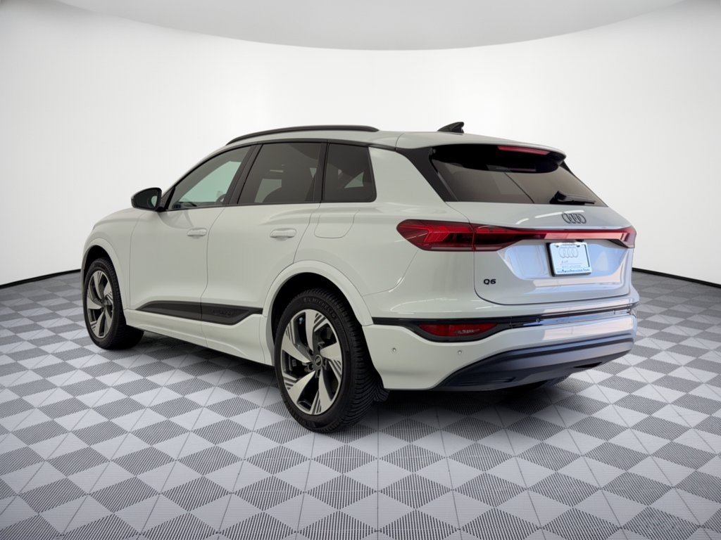 Used 2025 Audi Q6 e-tron Premium Plus w/ Premium Plus AWD/4WD image 3