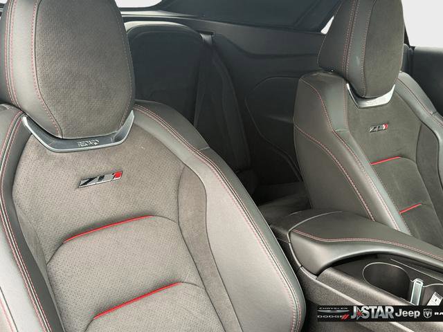 Used 2017 Chevrolet Camaro ZL1 image 13
