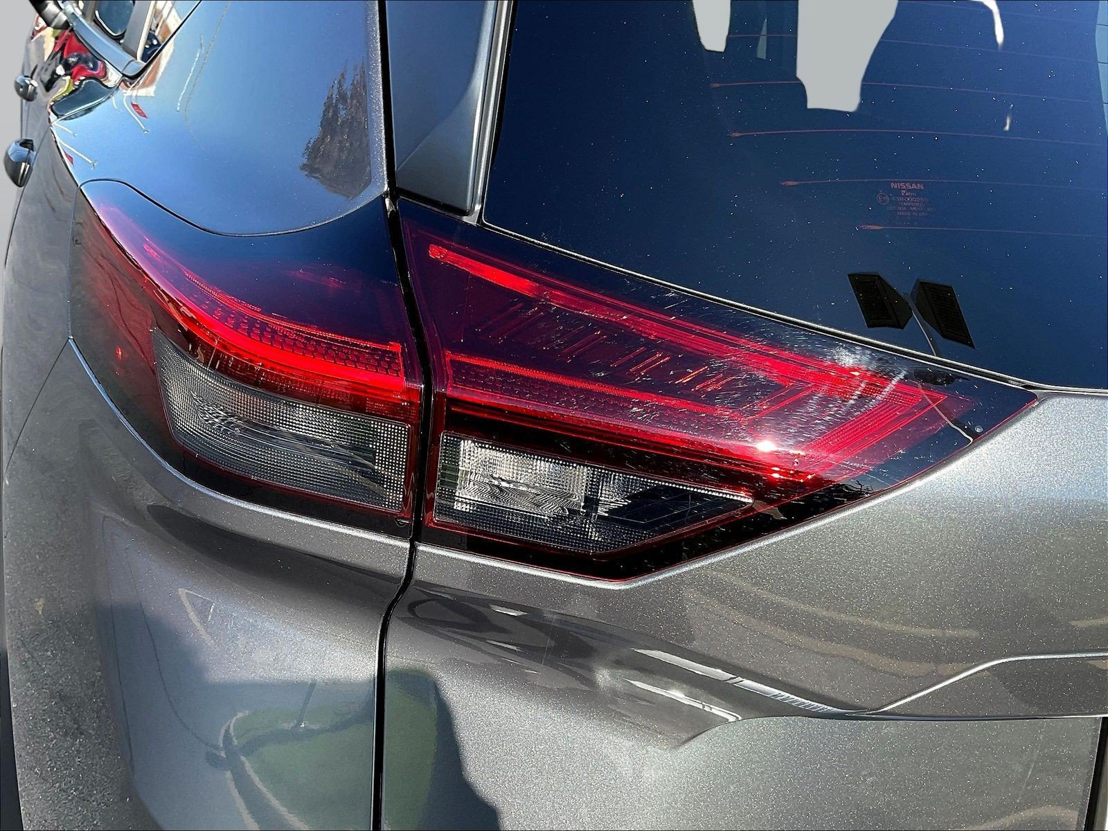Used 2024 Nissan Rogue S AWD/4WD image 26