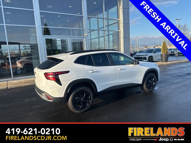 Used 2025 Chevrolet Trax LT image 27