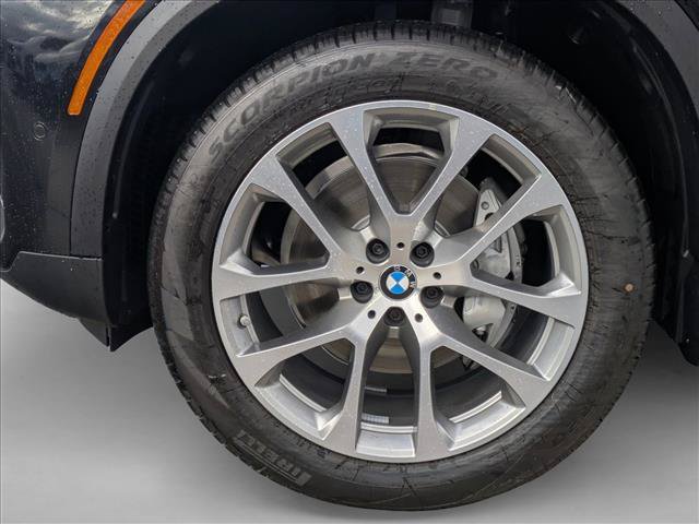 Used 2026 BMW X5 xDrive40i w/ Climate Comfort Package AWD/4WD image 10