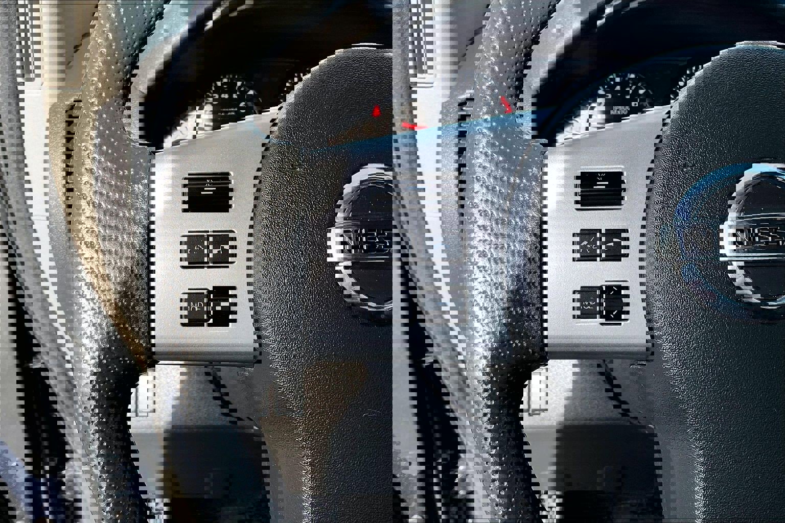 Used 2013 Nissan Frontier SV w/ SV Value Truck Pkg image 12