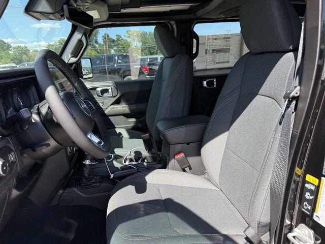 New 2025 Jeep Wrangler Sahara w/ Technology Group image 14