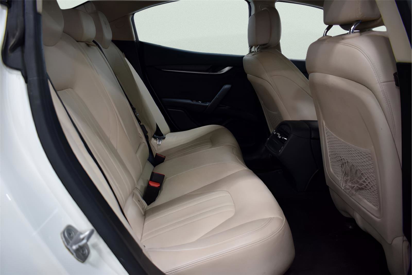 Used 2014 Maserati Ghibli image 17