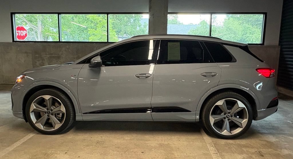 Used 2024 Audi Q4 e-tron Prestige w/ Black Optic Package AWD/4WD image 2