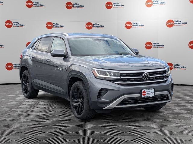 Certified 2023 Volkswagen Atlas Cross Sport SE w/ Panoramic Sunroof Package image 3
