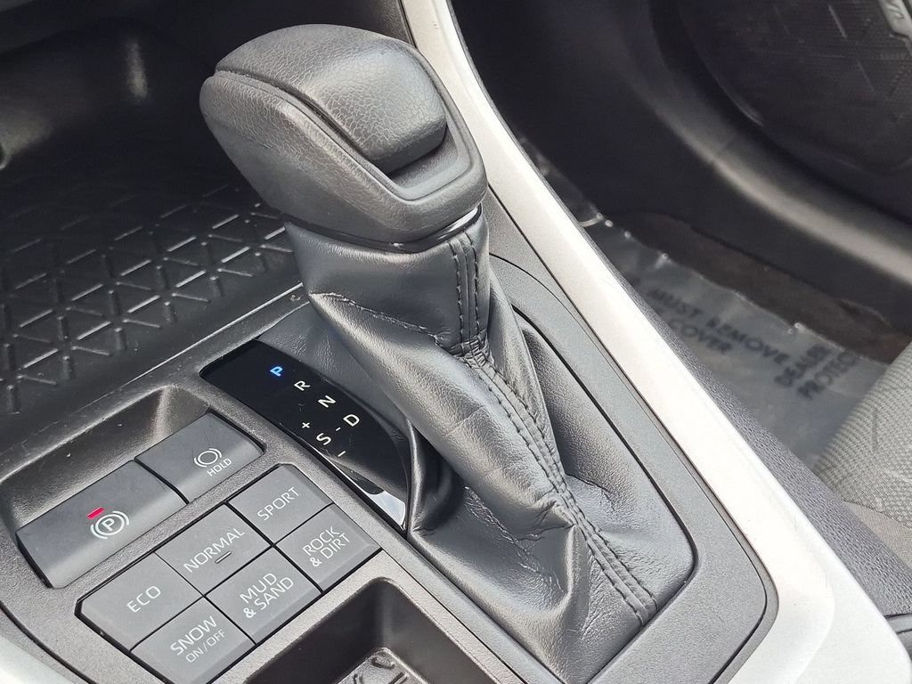 Used 2023 Toyota RAV4 XLE AWD/4WD image 26
