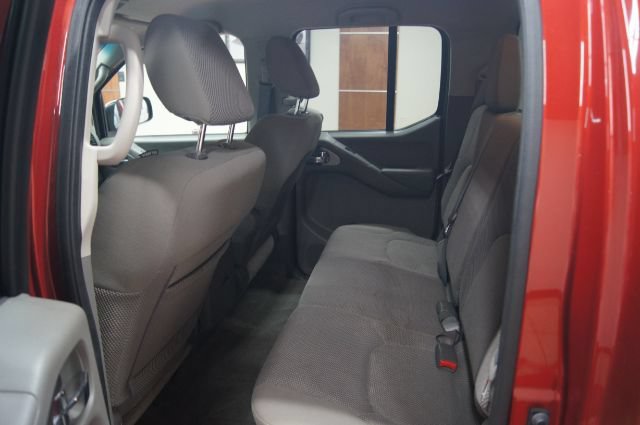Used 2013 Nissan Frontier SV RWD image 12