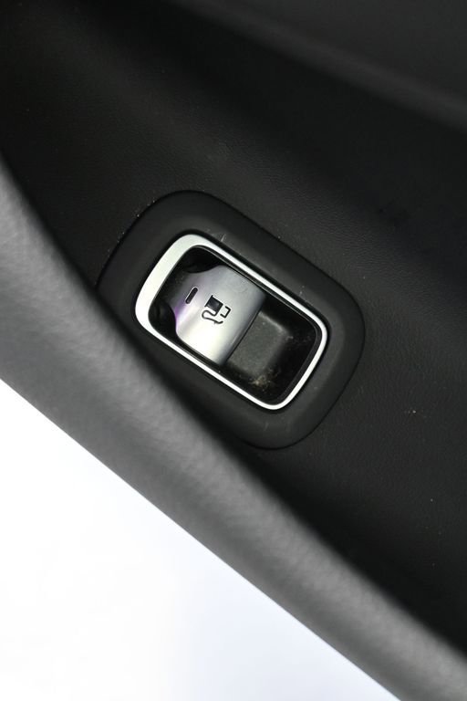 Used 2025 Mercedes-Benz S 63 AMG S image 21