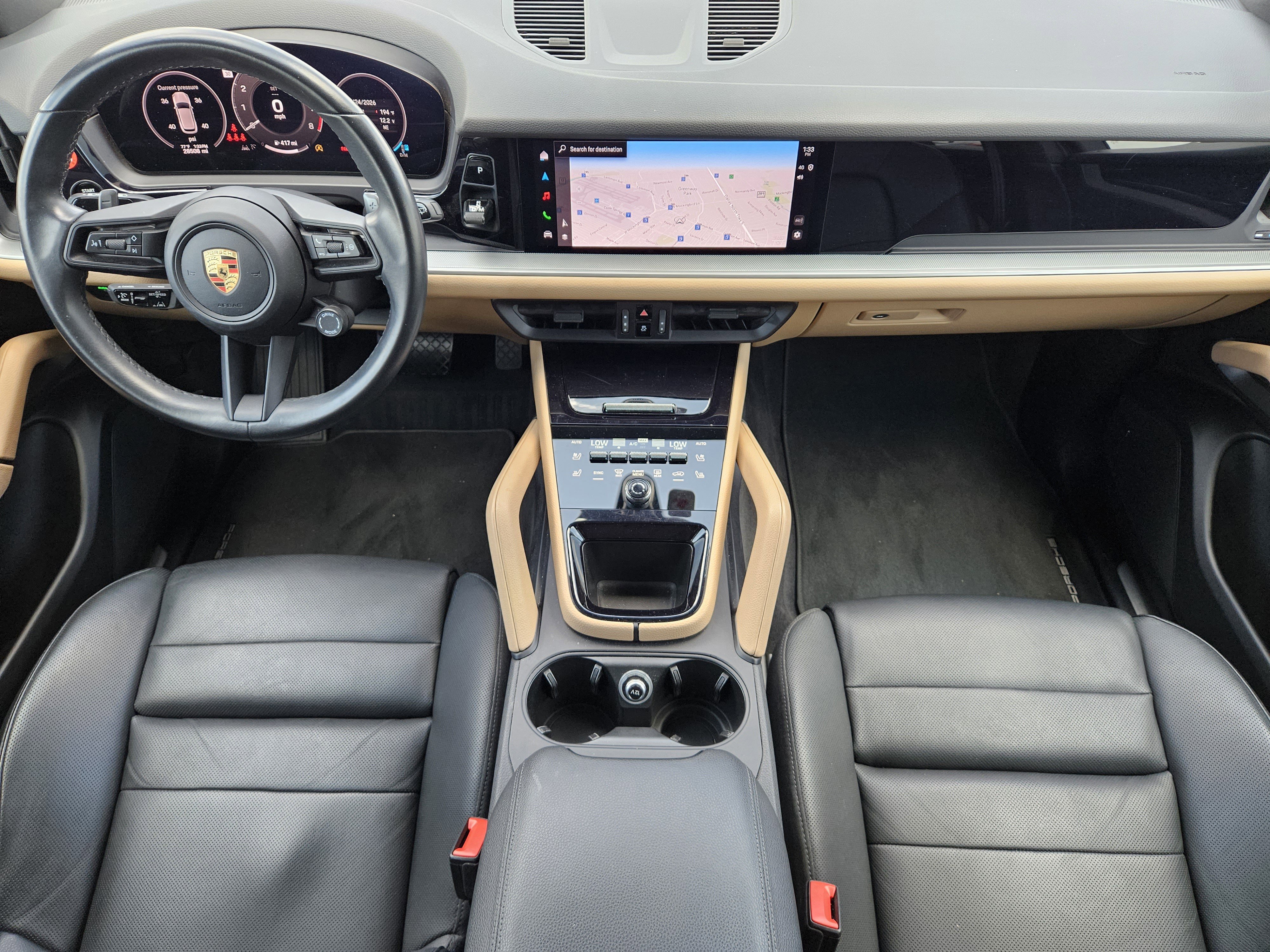 Certified 2024 Porsche Cayenne AWD/4WD image 24