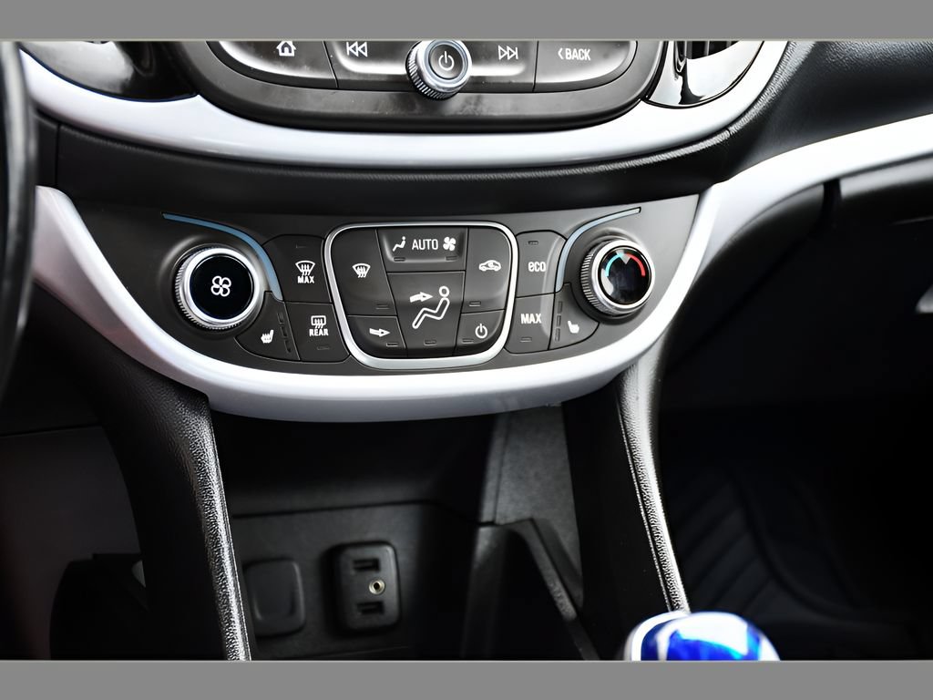 Used 2018 Chevrolet Volt LT w/ LT Driver Confidence Package FWD image 35